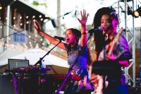  Chloe X Halle